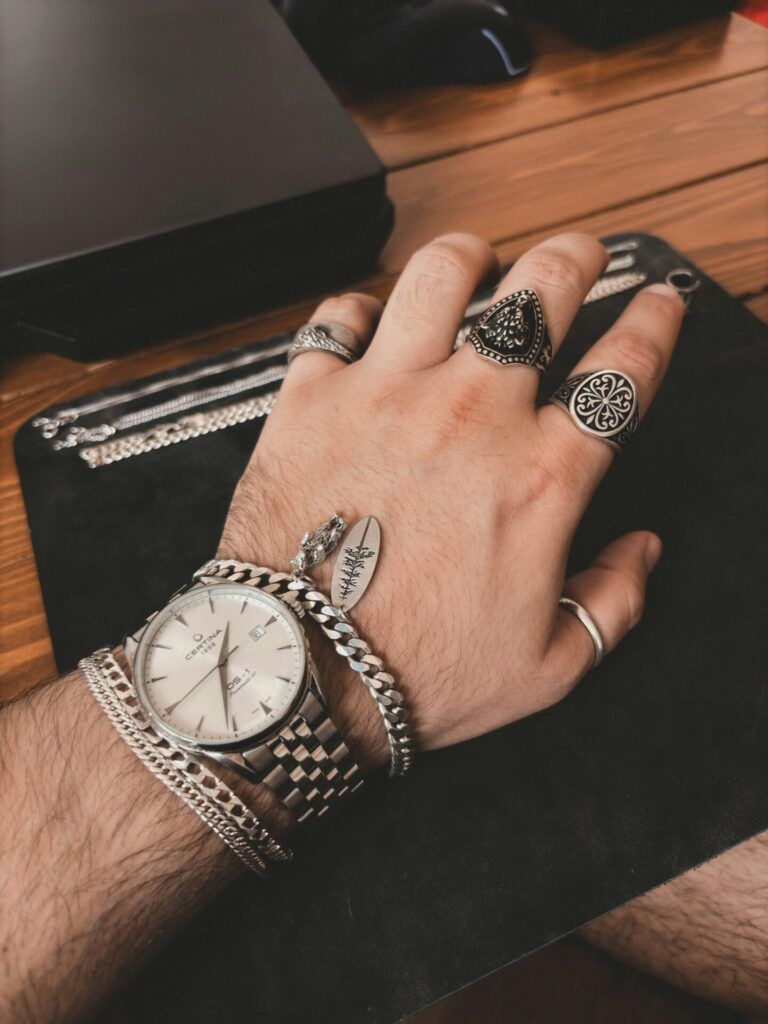 ¿Qué Esclava de Plata Elegir para Hombre? Guía 2026 pulseras de plata hombre