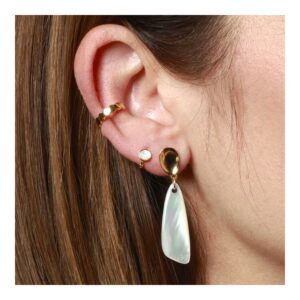 Pendiente nacar blanco - Scrip 30x12mm bañada oro
