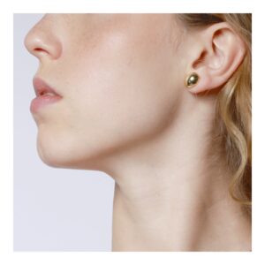 Pendientes gota 2D plata – Sansaru foto Pendientes gota 2D plata - Sansaru foto