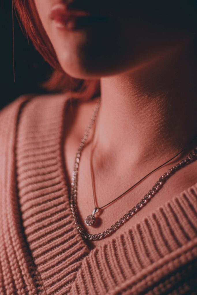 ¿Comprar una cadena de Plata Maciza o Hueca? Diferencias y Precio layering con cadena de plata gruesa